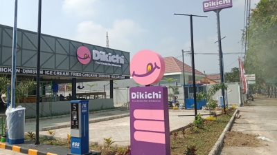 Pemasangan Palang Parkir Otomatis Manless Berbayar di Dikichi Tulungagung dan Sukun, Jawa Timur