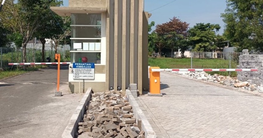 PALANG OTOMATIS PERUMAHAN KOTA KUPANG