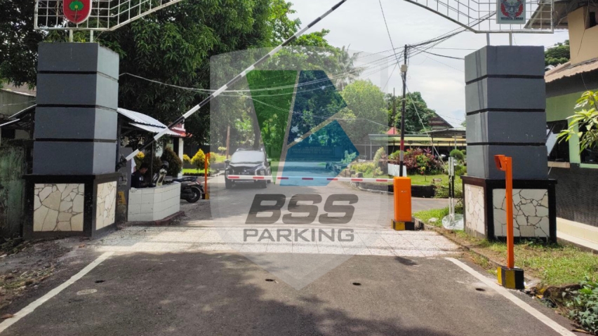 Cara Kerja Sistem Gate Parkir Otomatis Secara Lengkap
