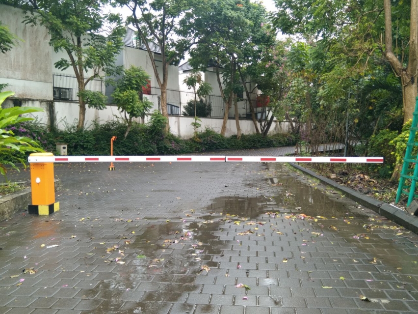 PALANG OTOMATIS PERUMAHAN KOTA PADANG