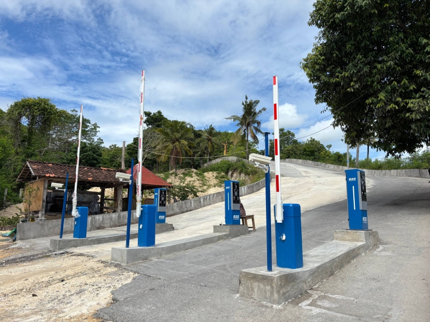 Pemasangan Parkways Ticketing System Tanpa Gate Out di Diamond Hills, Nusa Penida