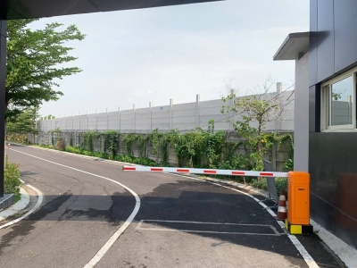 Palang Portal Manual di Perumahan Astonia Parkview Gresik, Jawa Timur